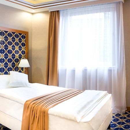 Hotel Central Nyíregyháza Dış mekan fotoğraf