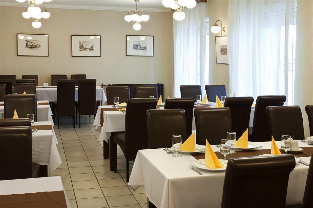 Hotel Central Nyíregyháza Dış mekan fotoğraf