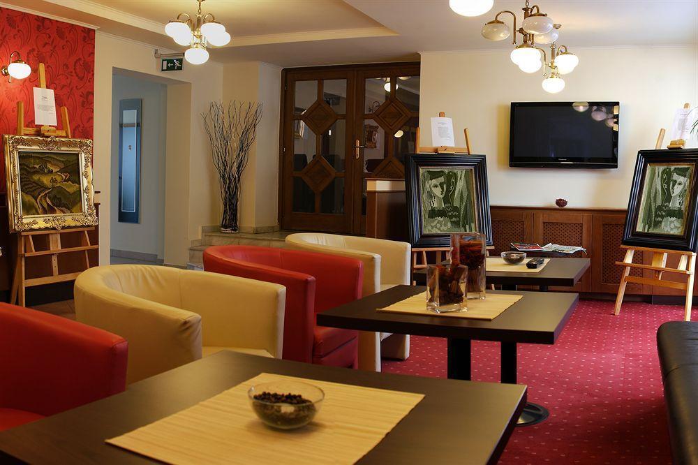 Hotel Central Nyíregyháza Dış mekan fotoğraf